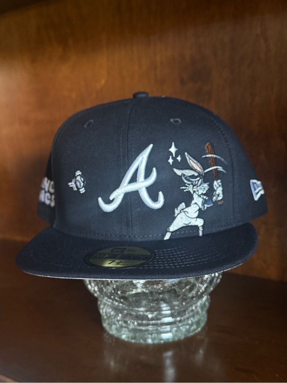 NWT New Era Atlanta Braves Bugs Bunny Looney Tunes 59FIFTY Hat 7 3/8